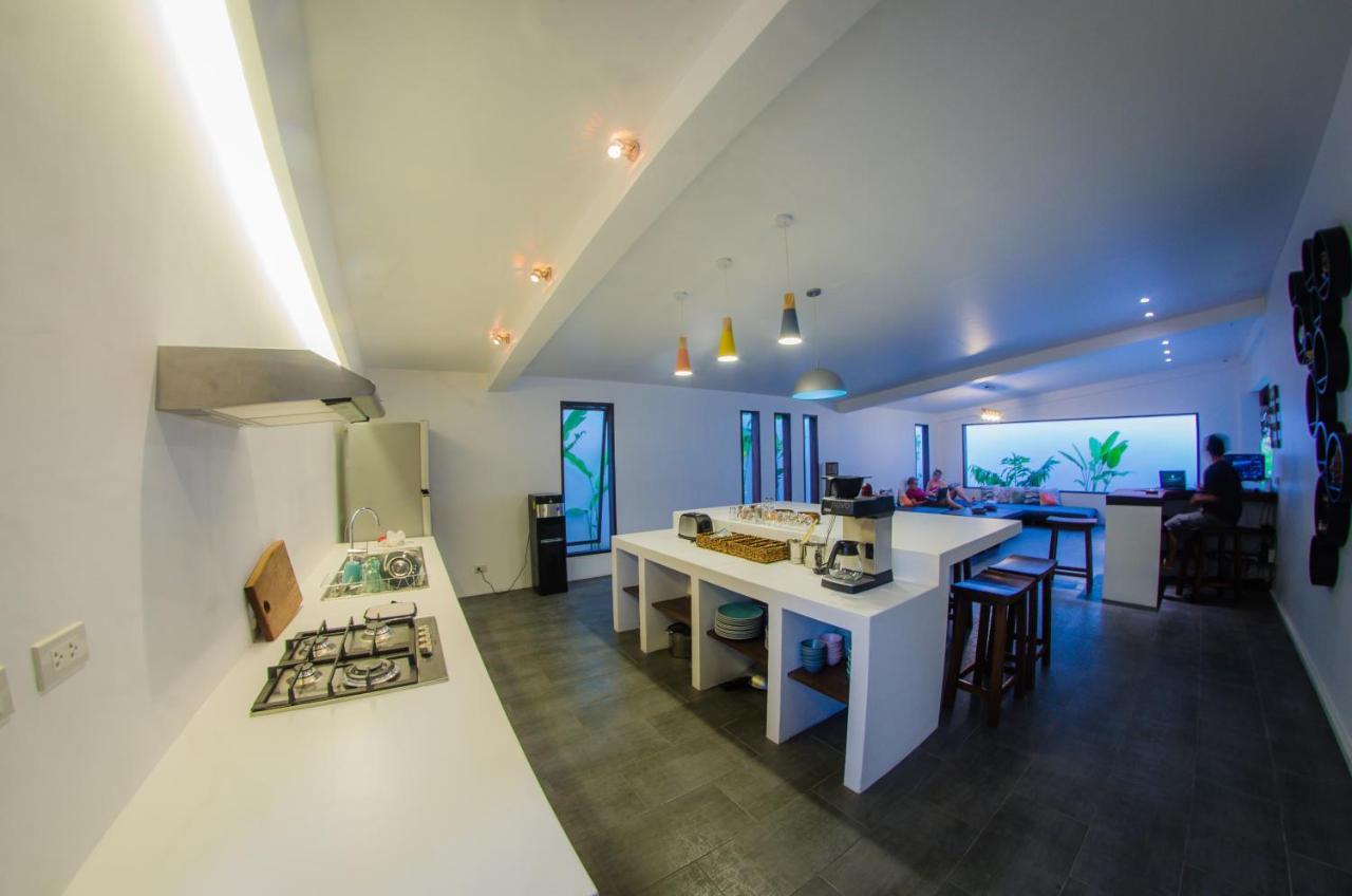 Palaka Resort جنرال لونا المظهر الخارجي الصورة